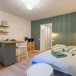 la-pitcholine-superbe-studio-au-vieux-port.fr-provencehotel.com/
