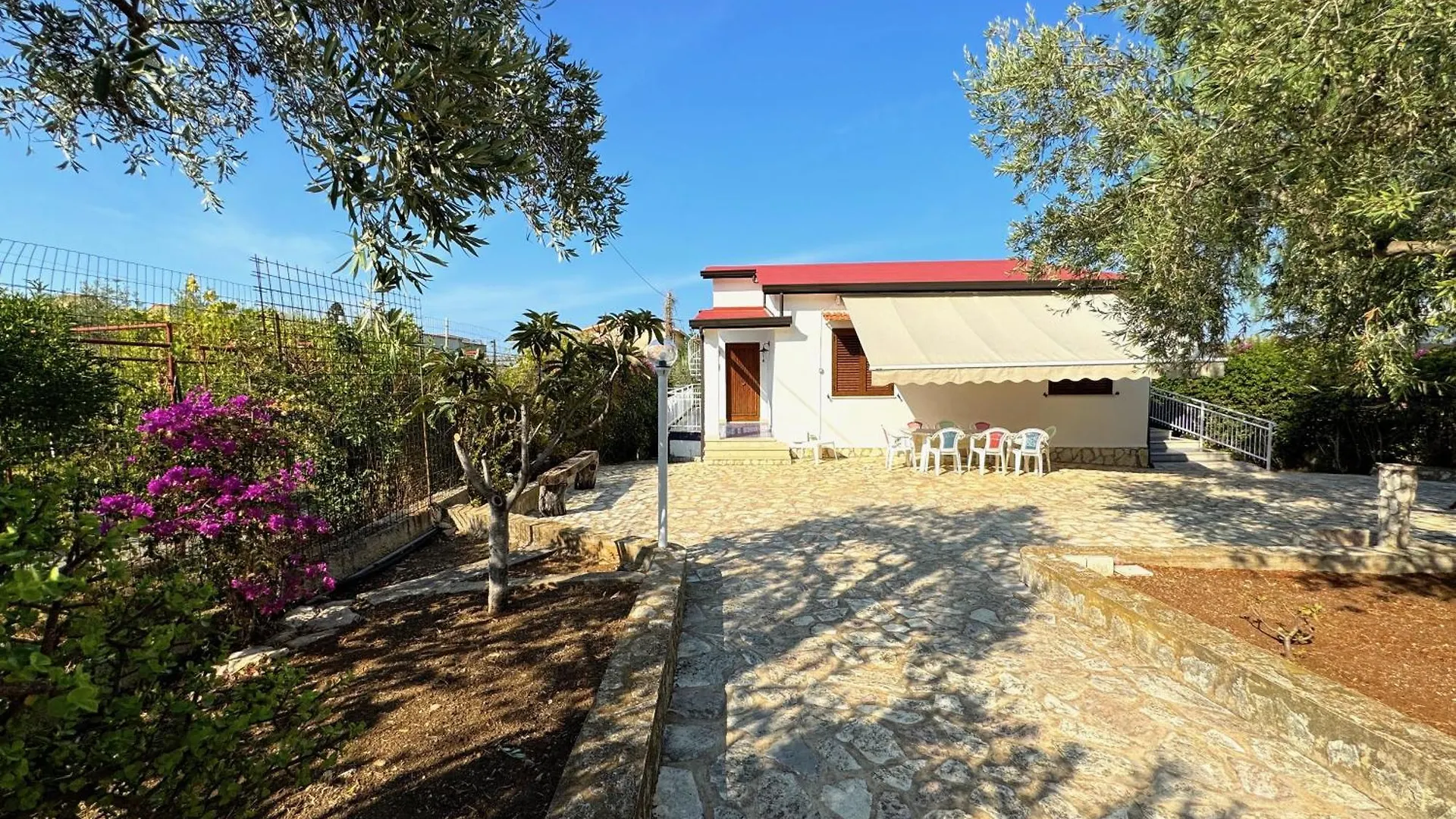 Villa Giada Carini 0*,  Italy